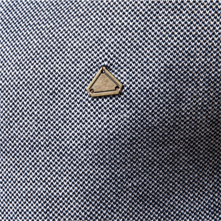 Contemporary Elegance in Motion